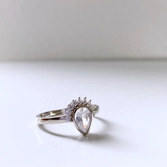 Women’s Vintage Design Sterling Silver 3A … - Picture 1 of 2